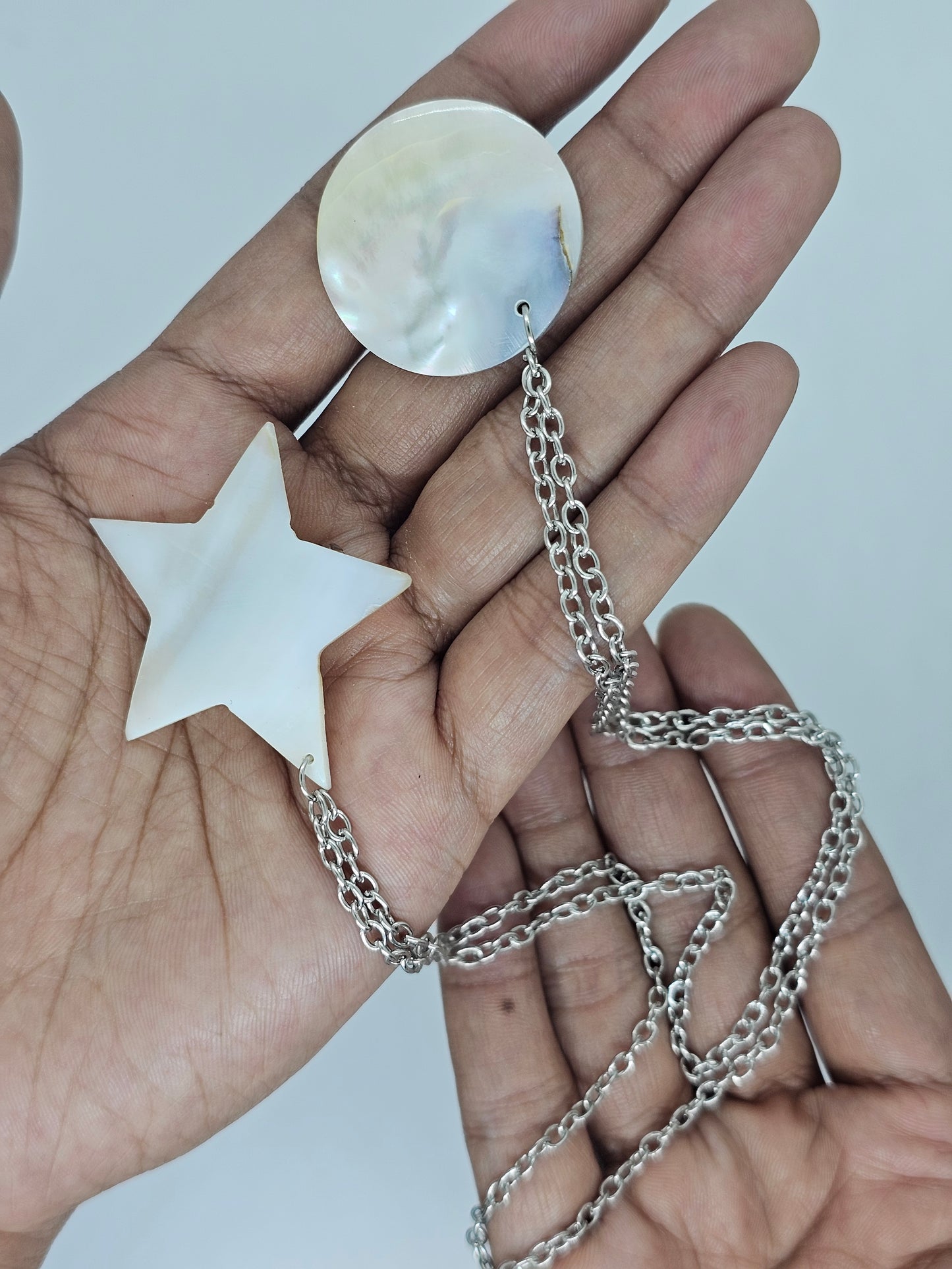 Nyana Pearl/Mother of pearl Chain Brooch Kerongsang