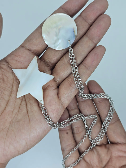 Nyana Pearl/Mother of pearl Chain Brooch Kerongsang