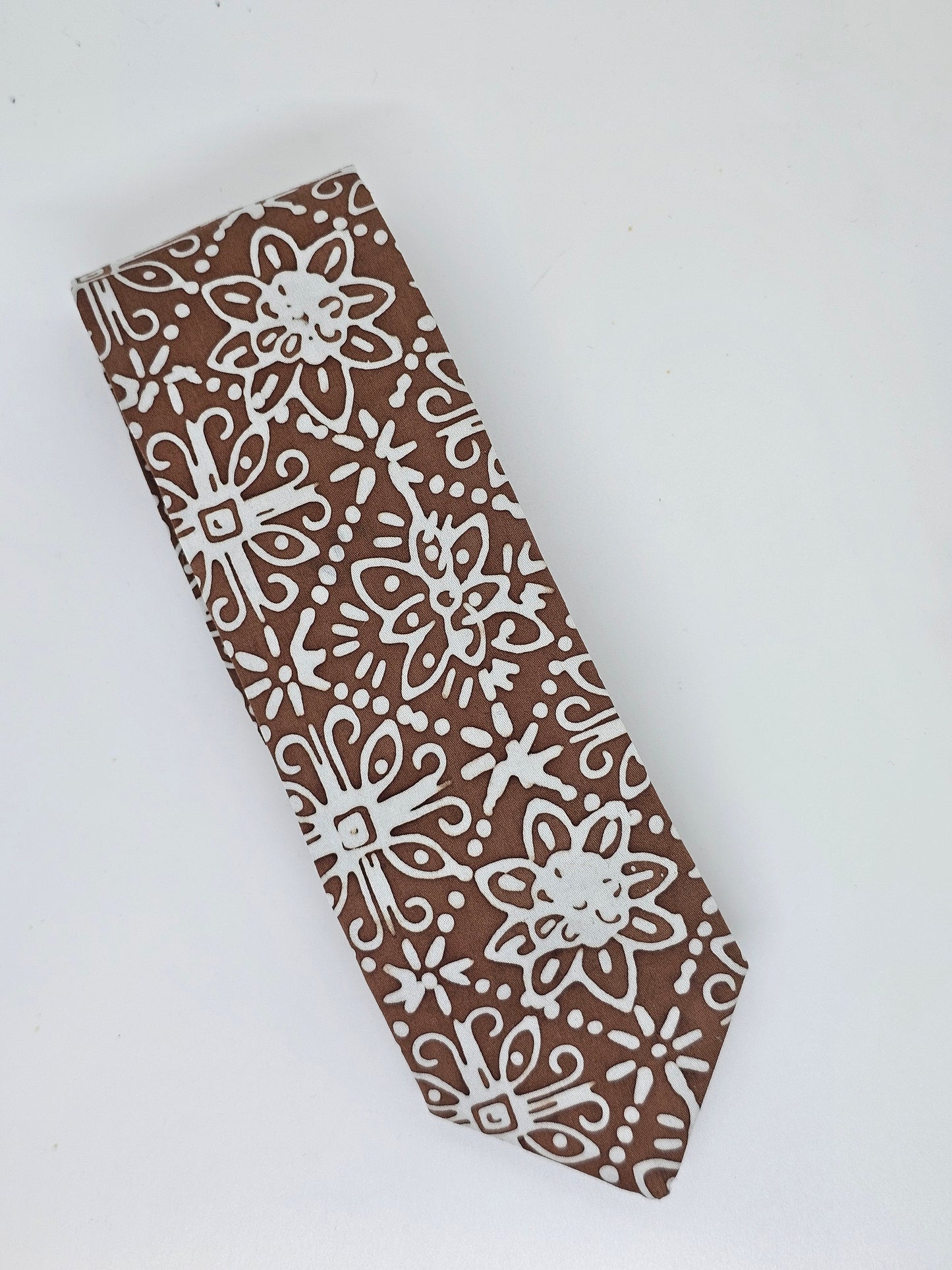 Nyana Indigo Batik Necktie