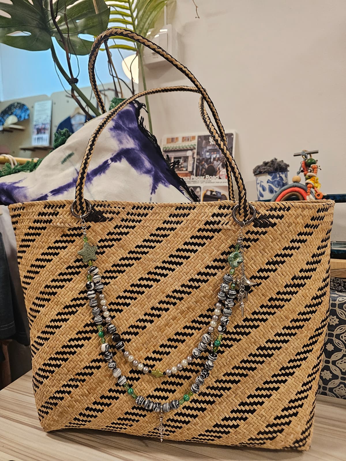 Diffuser Bracelets and Bag Charm Black Lava - Circa Beads Christmas Specials